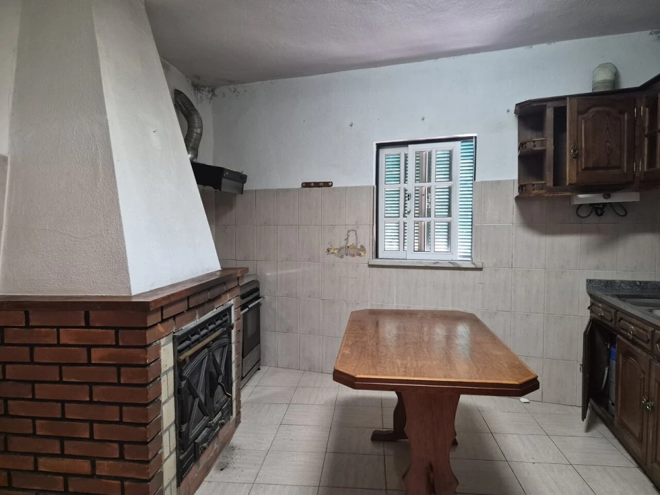 Moradia T4 para Venda em Cavadoude Foto 6