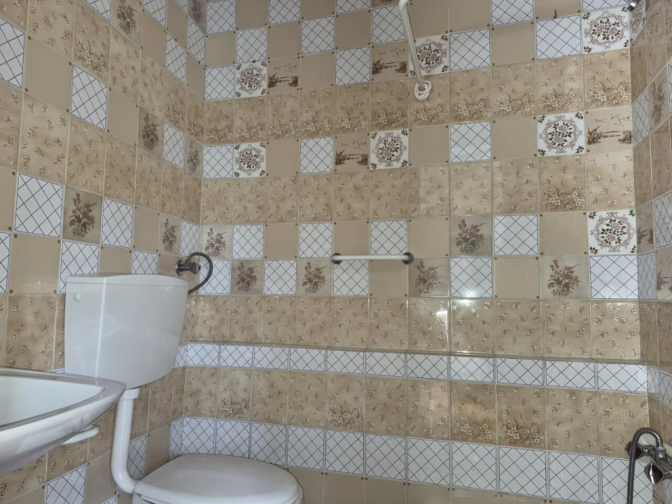 Moradia T4 para Venda em Cavadoude Foto 15