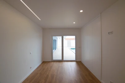 Moradia T4 para Venda em Nadadouro