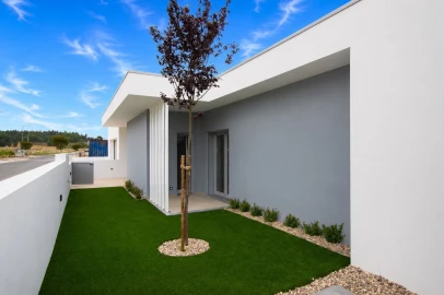 Moradia T4 para Venda em Nadadouro