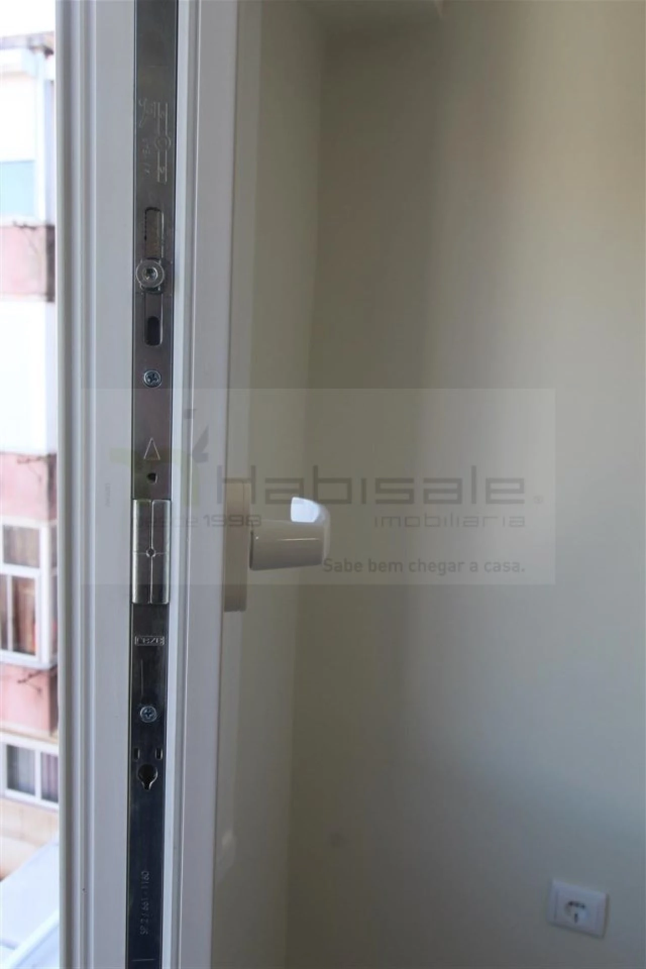 Apartamento T2 para Venda em Venteira Foto 6