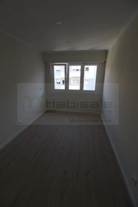 Apartamento T2 para Venda em Venteira