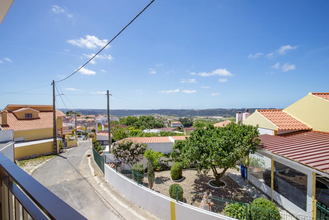 Moradia T2 para Venda em Encarnação Foto 21