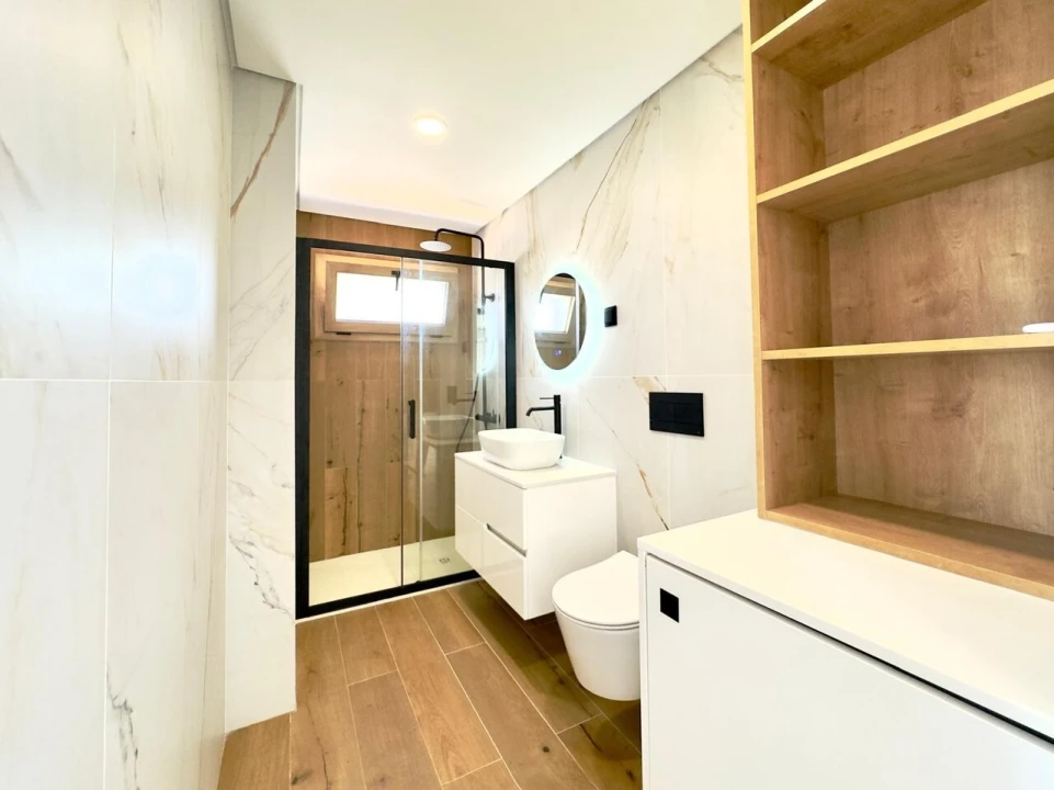 Moradia T2 para Venda em Encarnação Foto 25