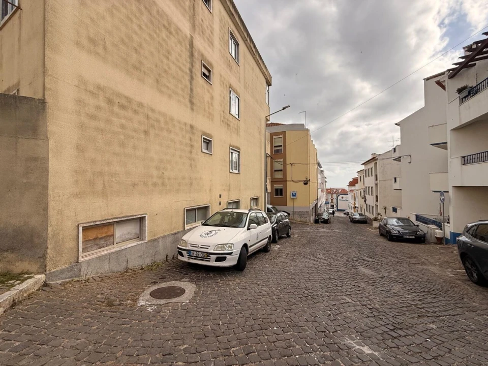 Garagem para Venda em Ericeira Foto 3