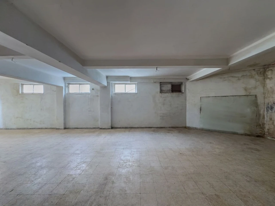 Garagem para Venda em Ericeira Foto 9