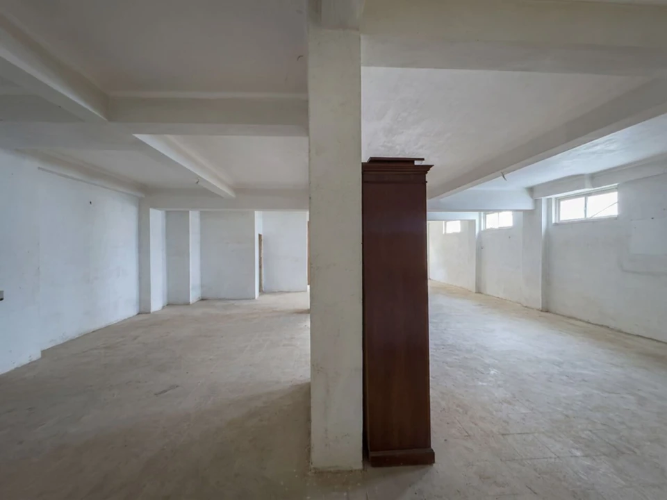 Garagem para Venda em Ericeira Foto 11