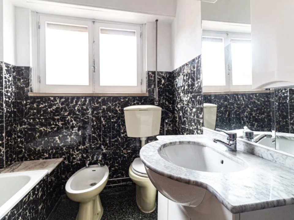 Apartamento T4 para Venda em Santo Antonio dos Olivais Foto 15