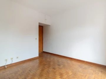 Apartamento T4 para Venda em Santo Antonio dos Olivais