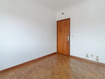 Apartamento T4 para Venda em Santo Antonio dos Olivais