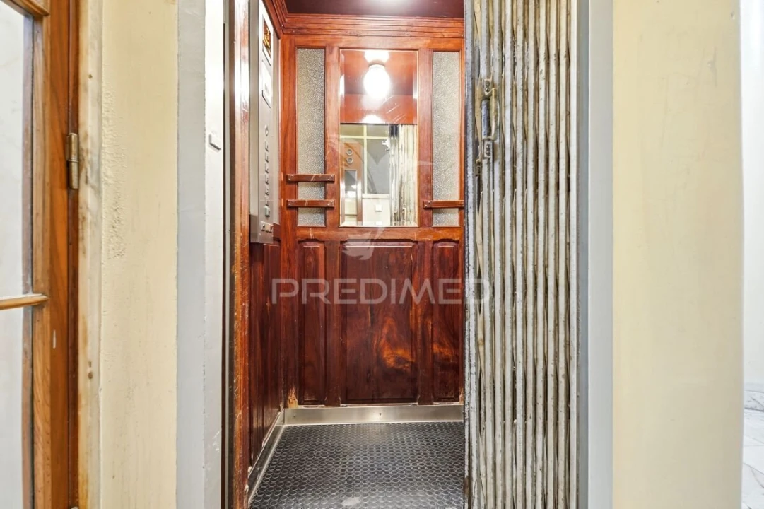 Apartamento T7 para Venda em Areeiro Foto 33