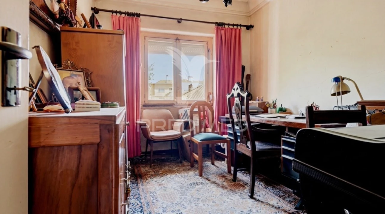 Apartamento T7 para Venda em Areeiro Foto 17