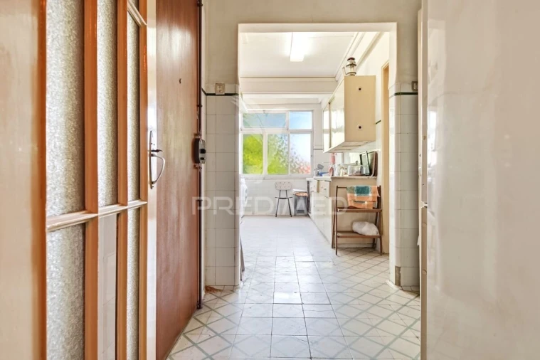 Apartamento T7 para Venda em Areeiro Foto 27