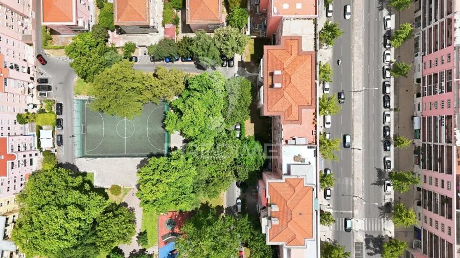 Apartamento T7 para Venda em Areeiro Foto 36
