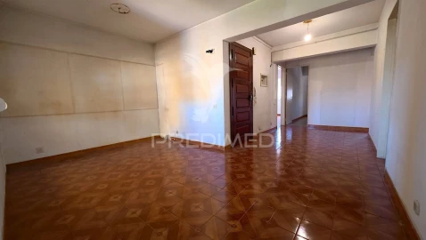 Apartamento T3 para Venda em Alvalade
