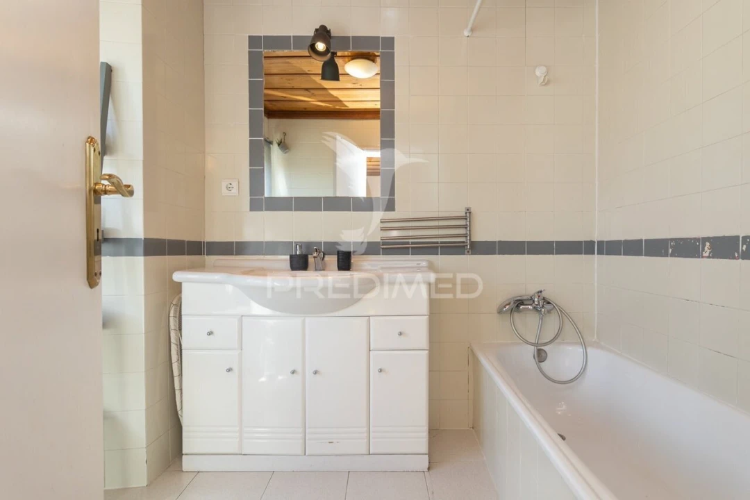 Apartamento T1 para Venda em Santa Maria Maior Foto 16