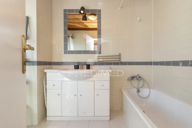 Apartamento T1 para Venda em Santa Maria Maior Foto 16