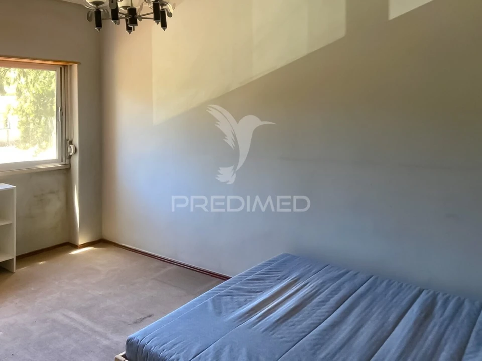 Apartamento T2 para Venda em Massamá e Monte Abraão Foto 12