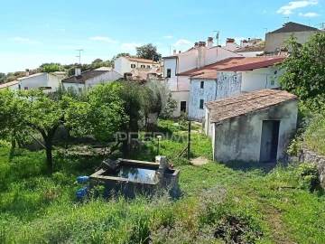 Moradia T5 para Venda em Ribeira de Nisa e Carreiras