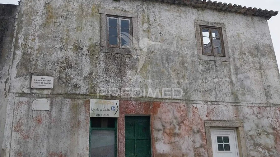 Moradia T6 para Venda em Lamas e Cercal