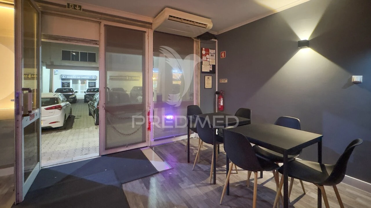 Loja para Trespasse em Corroios Foto 1