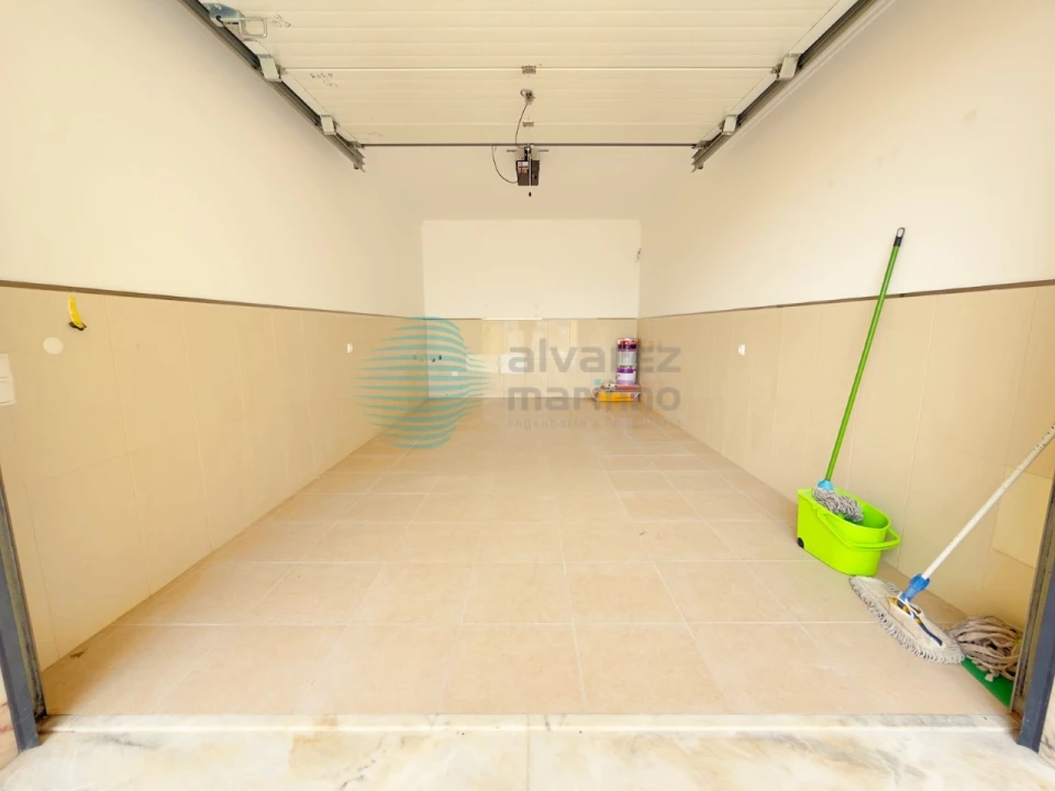 Moradia T4 para Venda em A dos Cunhados e Maceira Foto 35