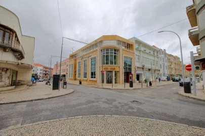 Loja para Venda em Nossa Senhora do Pópulo, Coto e São Gregório