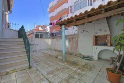 Moradia T3 para Venda em Nossa Senhora do Pópulo, Coto e São Gregório