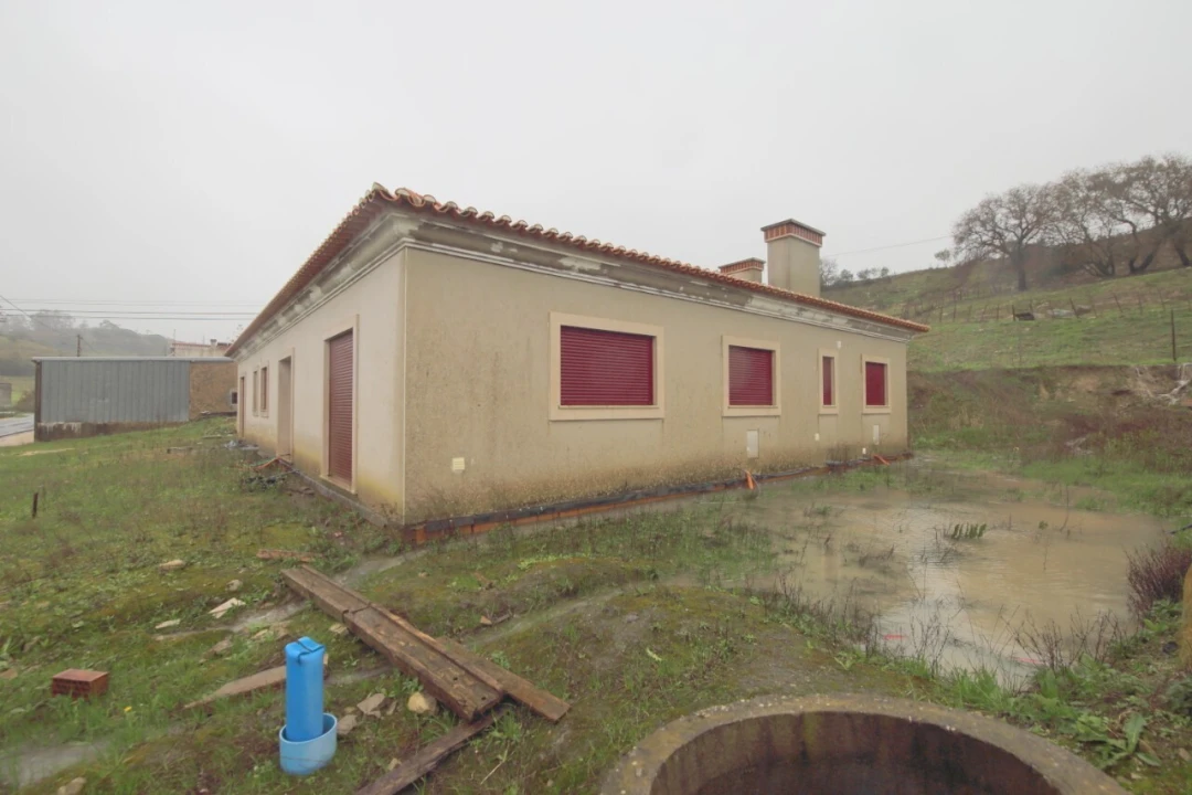 Moradia T4 para Venda em Sapataria Foto 20