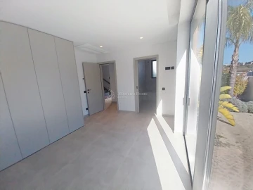 Moradia T3 para Venda em Albufeira e Olhos de Água
