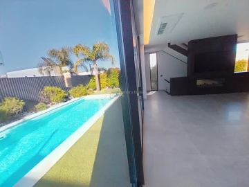 Moradia T3 para Venda em Albufeira e Olhos de Água