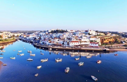 Terreno para Venda em Ferragudo