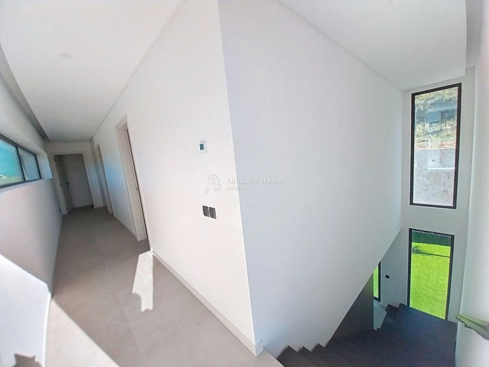 Moradia T4 para Venda em Albufeira e Olhos de Água Foto 12