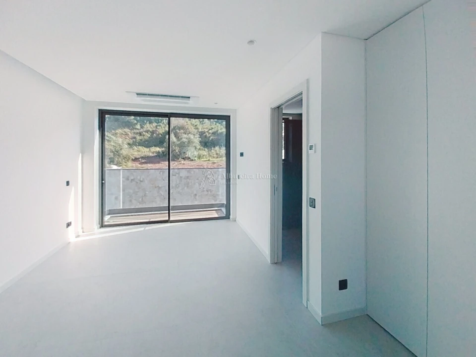 Moradia T4 para Venda em Albufeira e Olhos de Água Foto 17
