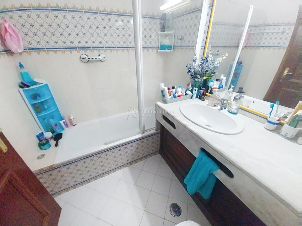 Apartamento T2 para Venda em Albufeira e Olhos de Água Foto 14