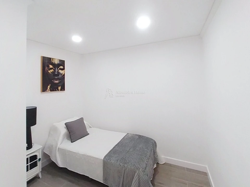 Apartamento T2 para Venda em Albufeira e Olhos de Água Foto 13