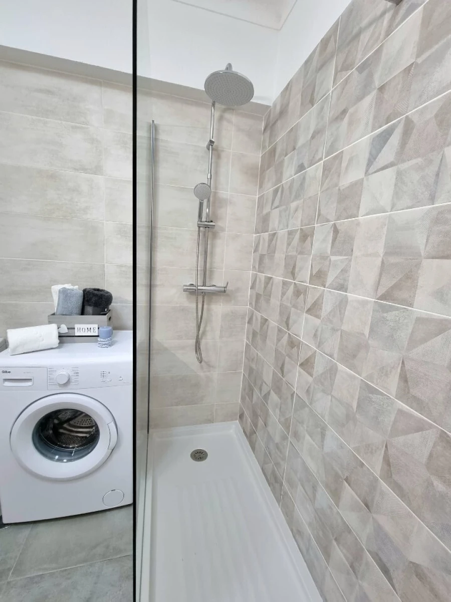 Apartamento T2 para Venda em Portimão Foto 26
