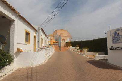Negócio para Venda em Luz de Tavira e Santo Estêvão