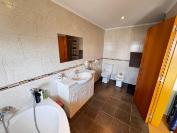 Moradia T3 para Venda em Ferragudo