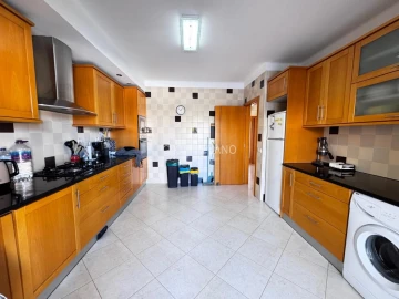 Moradia T3 para Venda em Ferragudo