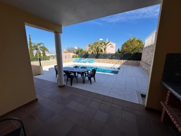 Moradia T3 para Venda em Ferragudo