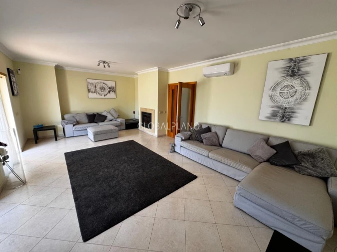 Moradia T3 para Venda em Ferragudo Foto 2