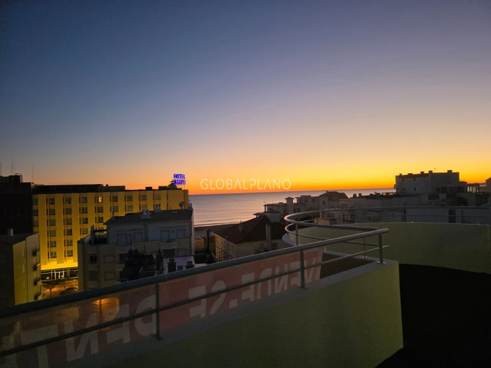 Apartamento T2 para Venda em Portimão Foto 2