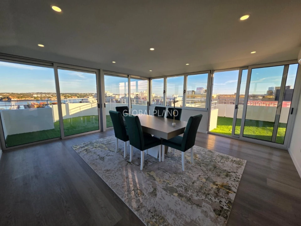 Apartamento T2 para Venda em Portimão Foto 7