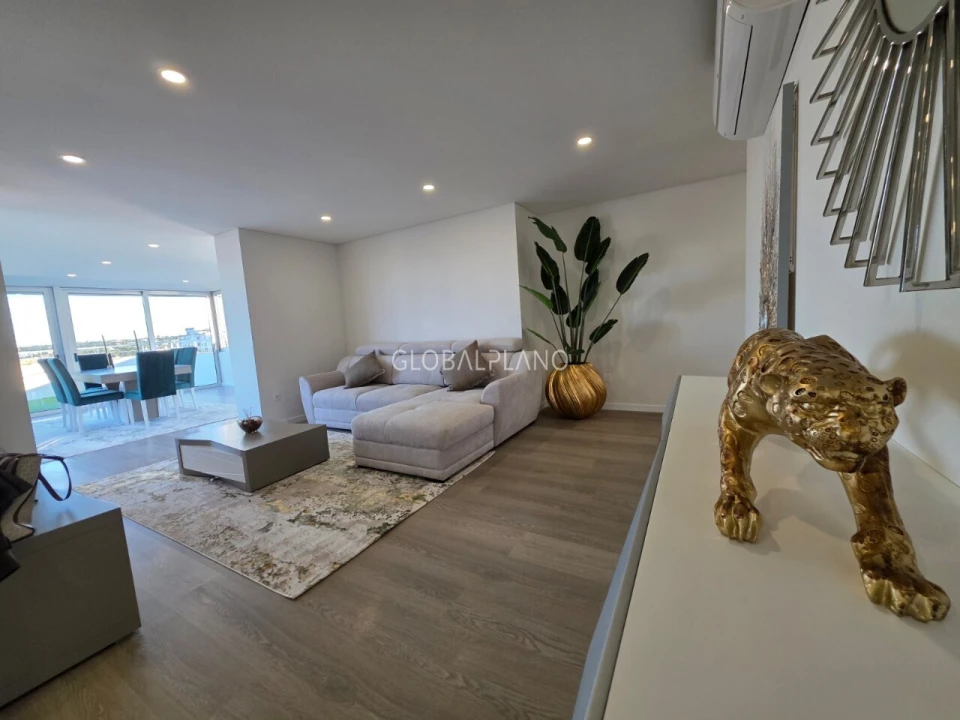 Apartamento T2 para Venda em Portimão Foto 9