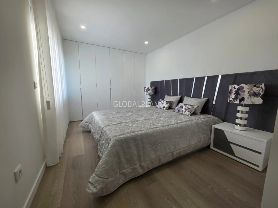 Apartamento T2 para Venda em Portimão Foto 22
