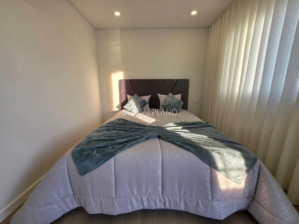 Apartamento T2 para Venda em Portimão Foto 19