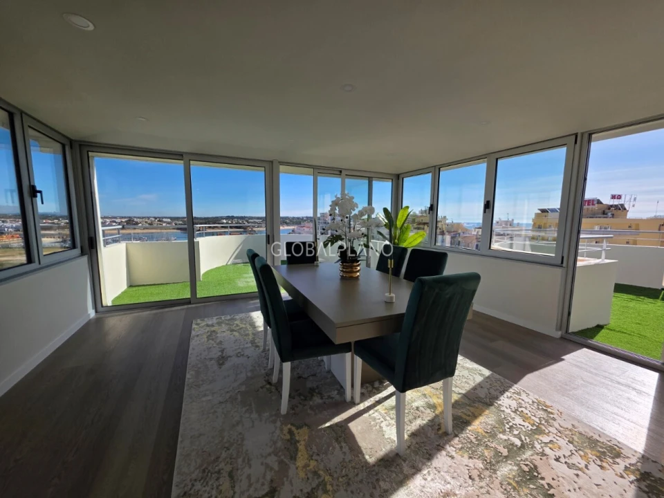 Apartamento T2 para Venda em Portimão Foto 6
