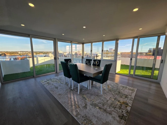 Apartamento T2 para Venda em Portimão Foto 7
