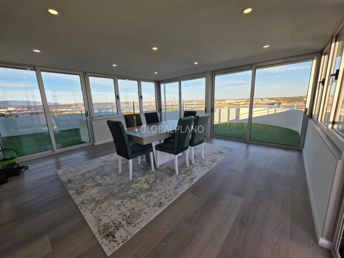 Apartamento T2 para Venda em Portimão Foto 8